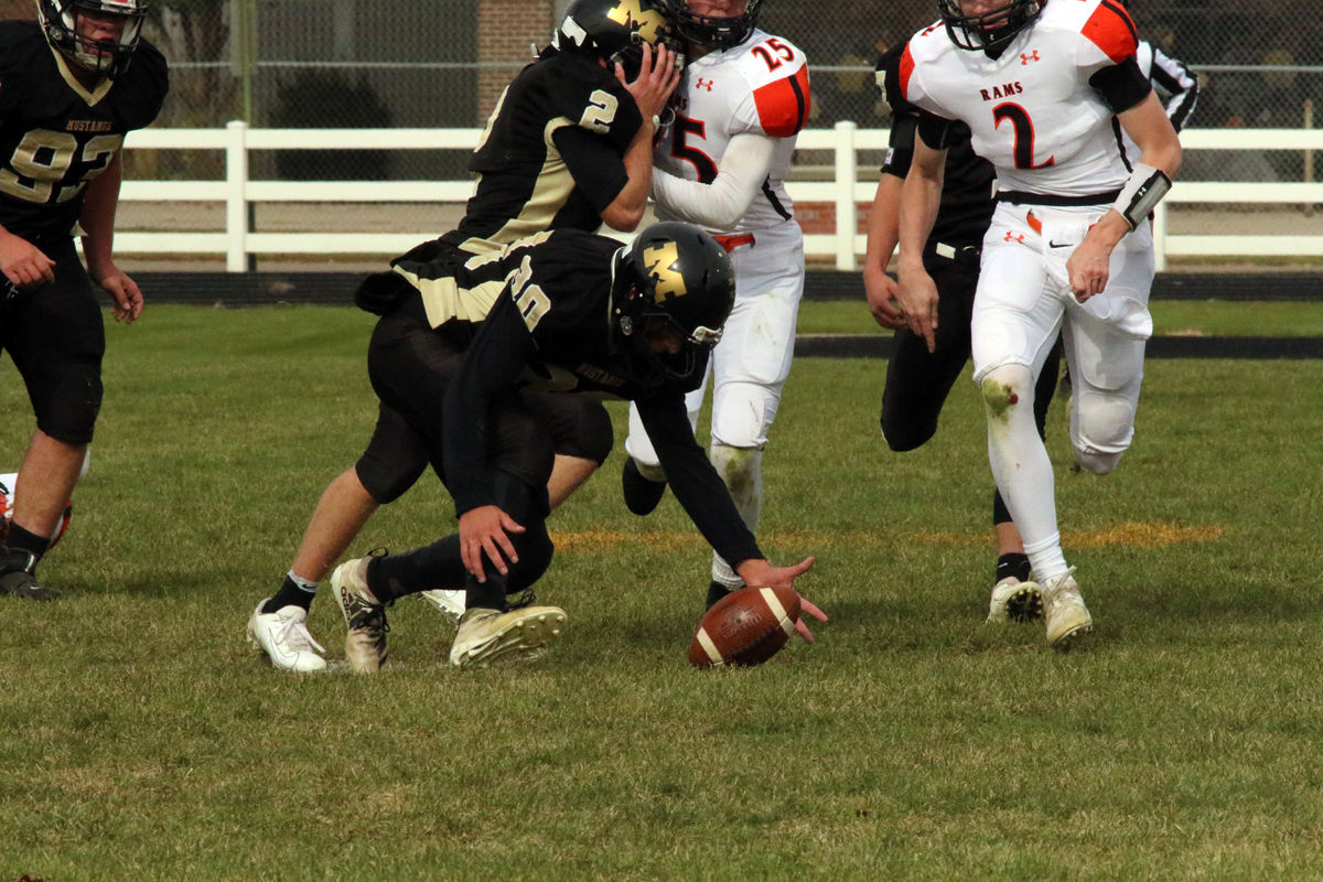 McCool Junc FB vs Crawford (19).jpg